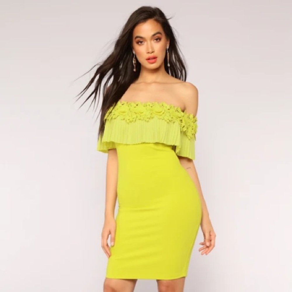 LIME GREEN SHOULDER DRESS🍋🥝